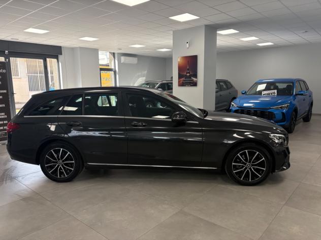 Mercedes C180 Sport 1.6 TDI 122cv 2021 km 134000 - Foto 3