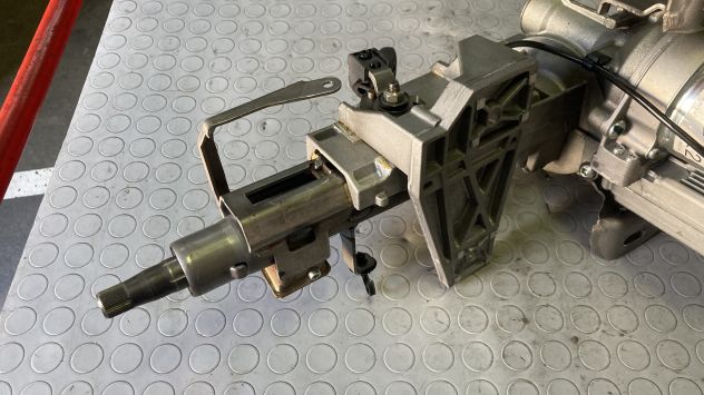 Piantone sterzo elettrico Renault Clio 4 del 2016 (488105110R) - Foto 2