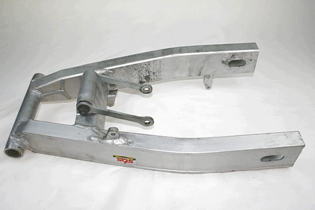 FORCELLONE POSTERIORE YAMAHA FZS 600 FAZER 2002 - 2004 5RT221100000 REAR SWINGARM CON SEGNI DI USURA