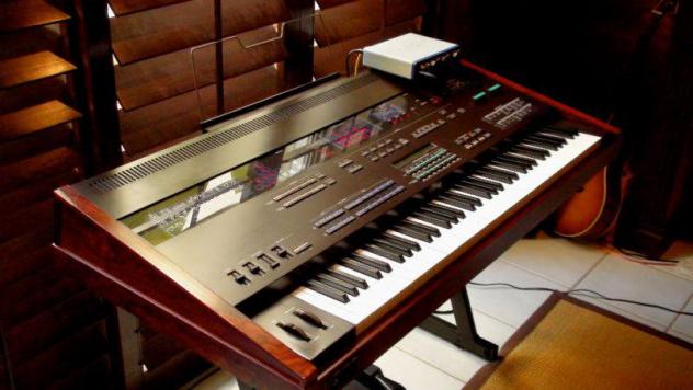 Offro Hammond - Farfisa e Synthesizers. Ritiro Pianoforte e Vecchi Synthesizer. - Foto 7