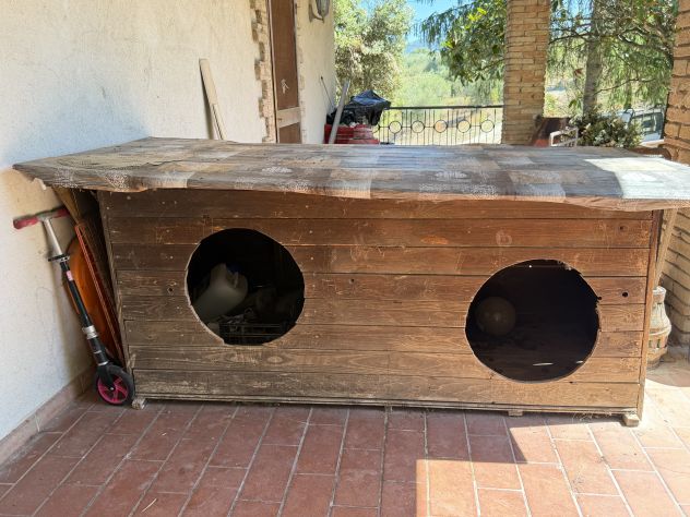 Cuccia per cani grande in legno – da sistemare – quasi gratis - Foto 3