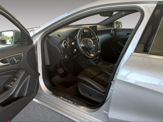 MERCEDES-BENZ A 200 D Urban 4 Matic rif. 23824644 - Foto 5