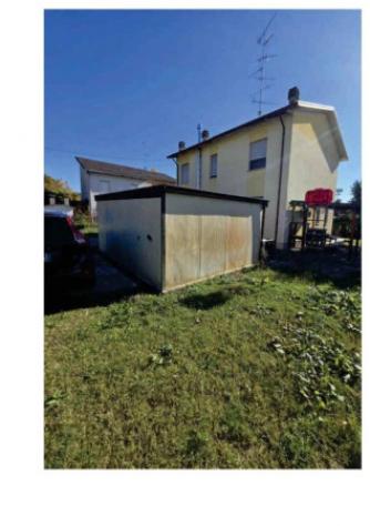 Immobile in asta di 202 m² con più di 5 locali e box auto in vendita a Novellara - Foto 6