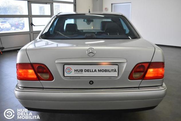 MERCEDES-BENZ E 250 turbodiesel cat Avantgarde rif. 24066893 - Foto 5