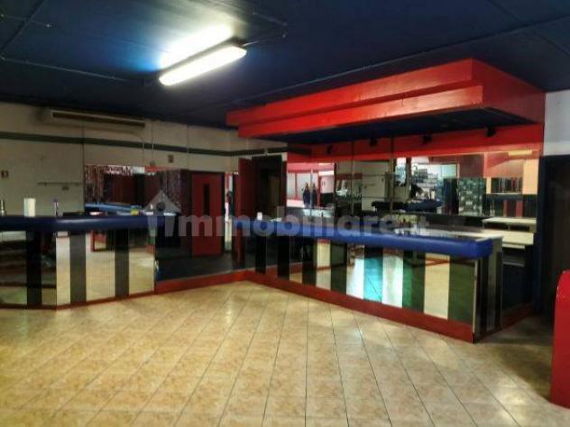 Magione vendesi immobile commerciale 4 vani 220 Mq