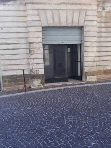 Magazzino in vendita a Orsogna