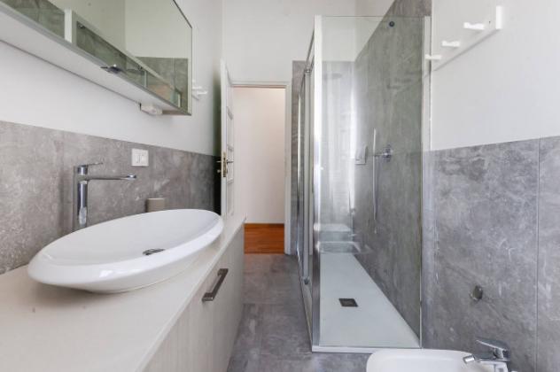 Appartamento di 12 m² con più di 5 locali in affitto a Milano - Foto 15