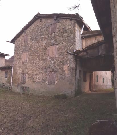RUSTICI CON TERRENO