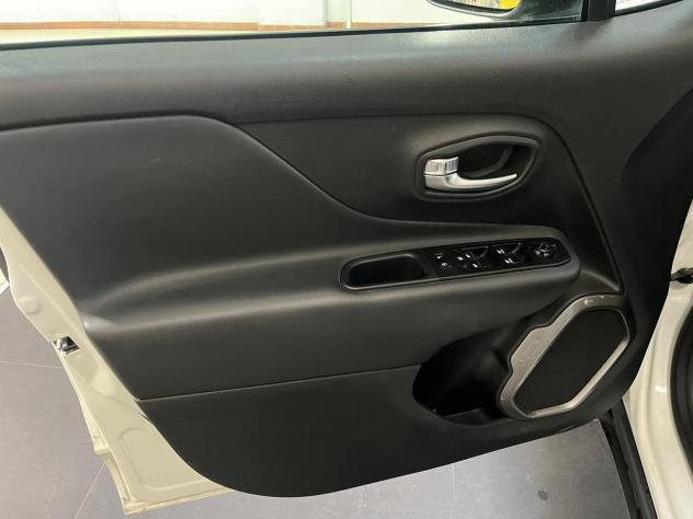 Jeep Renegade 1.6 MJet 130cv Longitude - Foto 8