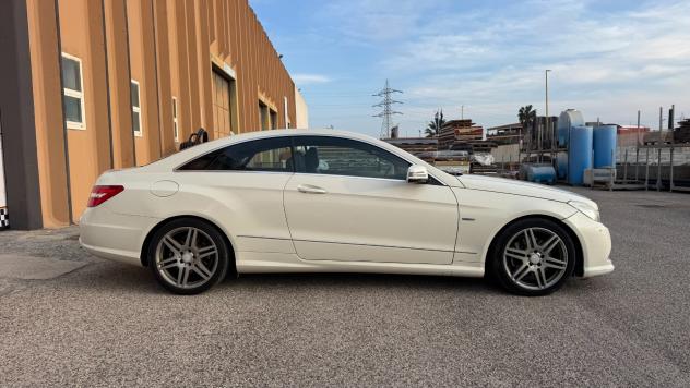 MERCEDES E 220 CDI 2.1D 170CV - 2011 - Foto 8