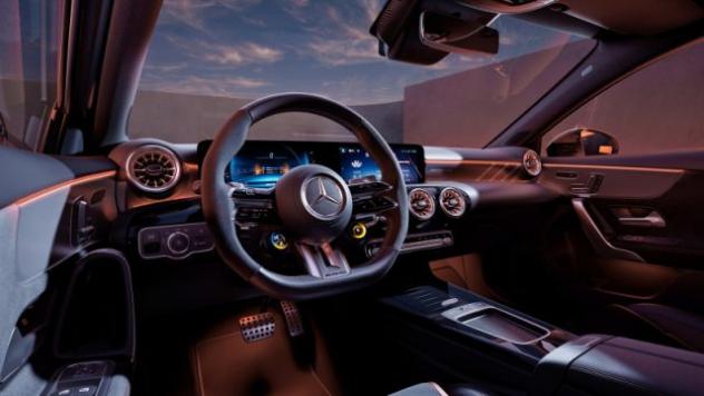 MERCEDES-BENZ A 45 S AMG A 45S AMG 4Matic+ Premium Plus rif. 24062145 - Foto 5