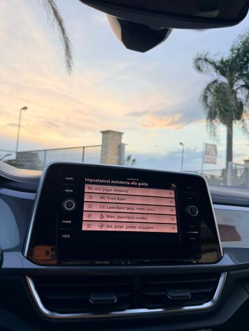 Volkswagen T-Roc 2.0 TDI SCR Style Virtual/Led - Foto 10