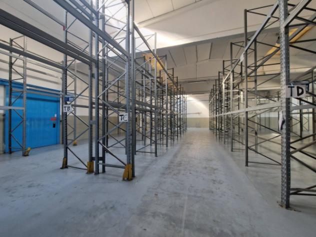 Immobile di 3700 m² con più di 5 locali in vendita a Settimo Milanese - Foto 14