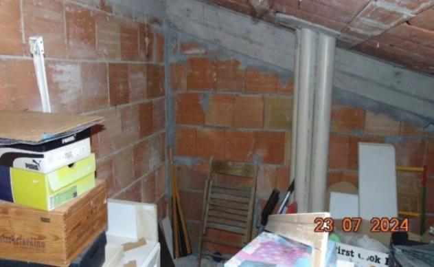 Immobile in asta di 140 m² con più di 5 locali e box auto in vendita a Genzano di Lucania - Foto 5