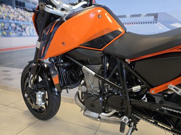 KTM 690 Duke 04/2017 - Km 34600 - Foto 10