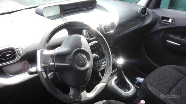 Ricambi vari Citroen C3 Picasso 1.6 HDI del 2010 - Foto 2