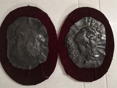 Quadretti artigianali ovali (2 pz), visi di fanciulla.