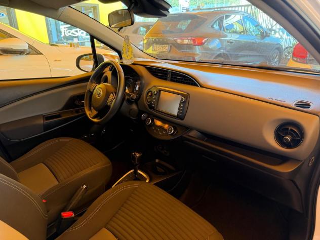 Toyota Yaris Yaris 5p 1.5h Business - Foto 8