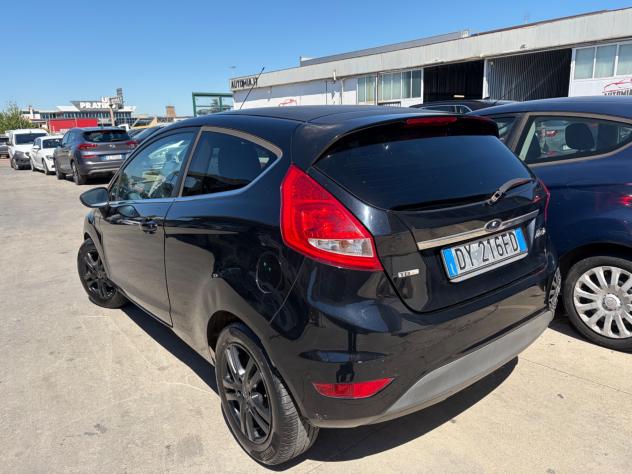 Ford Fiesta 1.4 3 porte Bz.- GPL - Foto 7