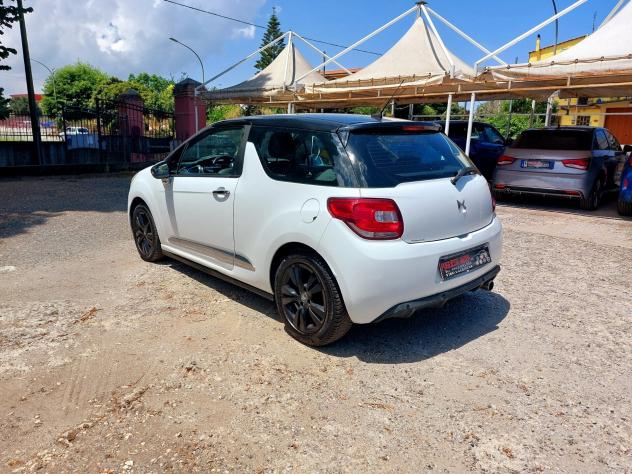 DS3 Coup1.4 HDi 70 CV `So Chic` - 2011 - Foto 10