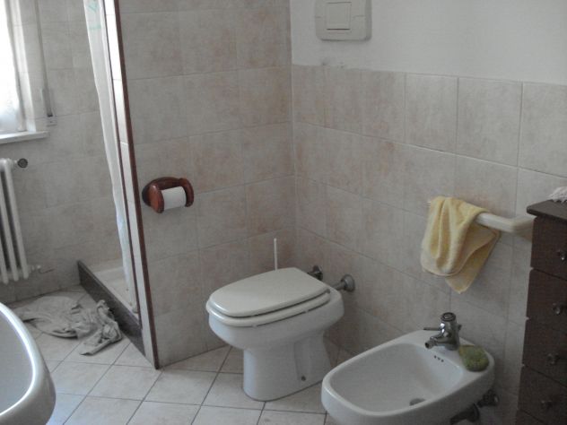 CASA INDIPENDENTE CENTRO MARE PESARO A 1MENO DI 1258€ AL MQ. - Foto 2