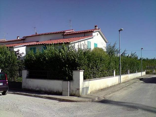 Villetta a schiera in vendita a Santa Lucia - Pontedera 200 mq Rif: 236991
