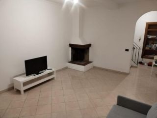 Appartamento in affitto a Carrara 60 mq  Rif: 1413314