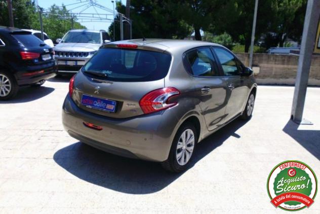 PEUGEOT 208 1.4 8V HDi 68CV 5p. Allure rif. 23940271 - Foto 7