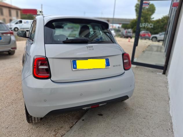 Fiat 500 Berlina Hybrid Torino - Foto 6