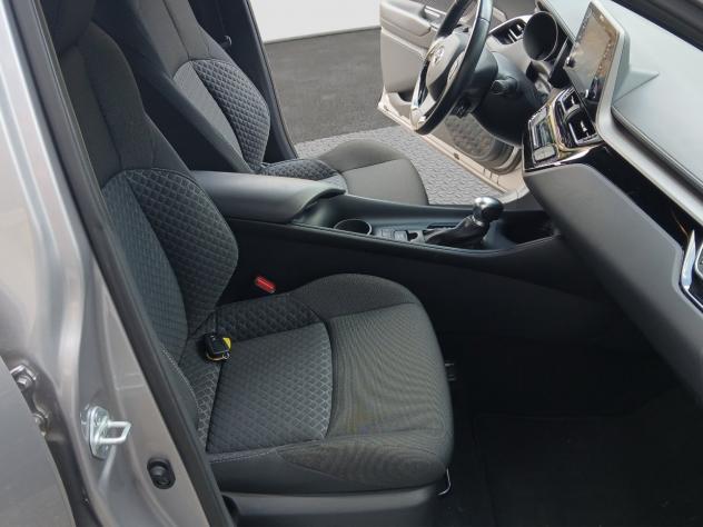Toyota C-HR 1.8h Business e-cvt - Foto 16