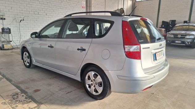 Hyundai i30 CW 1.6 CRDi VGT 16V 90CV - Foto 8