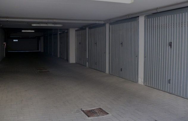 GARAGE PRIVATO A PENTONE