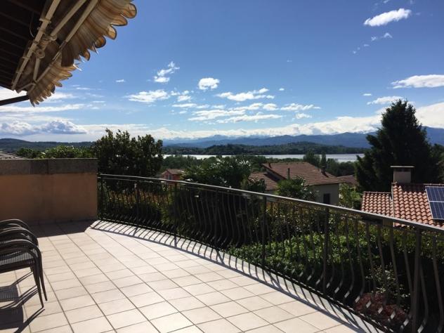 GAVIRATE bilocale con terrazzo vista lago