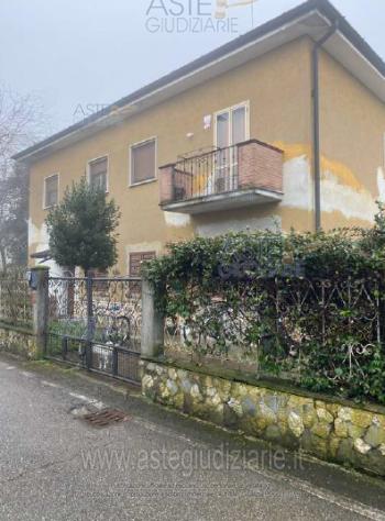 IMMOBILI-IMMOBILE RESIDENZIALE-Via Salvato 10 - Foto 4