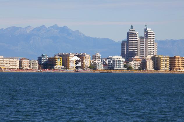 RIFERIMENTO FC61 - FONDO COMMERCIALE CON ATTIVITA' LOCATO IN ZONA LIDO EST - Foto 7