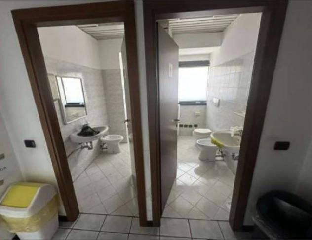 Immobile in asta di 652 m² con più di 5 locali in vendita a Trezzano sul Naviglio - Foto 2
