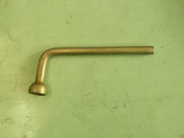 Chiave bulloni ruota Fiat 500