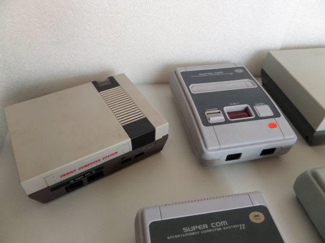 Case / Plastiche console Famicloni vintage vari - Foto 2