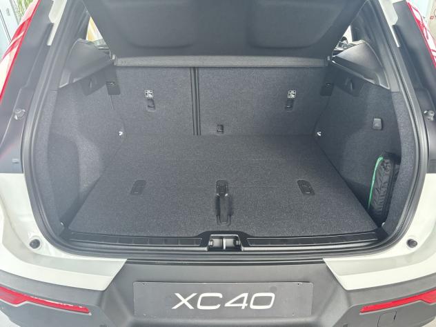 Volvo XC40 XC40 B3 automatico Essential - Foto 9