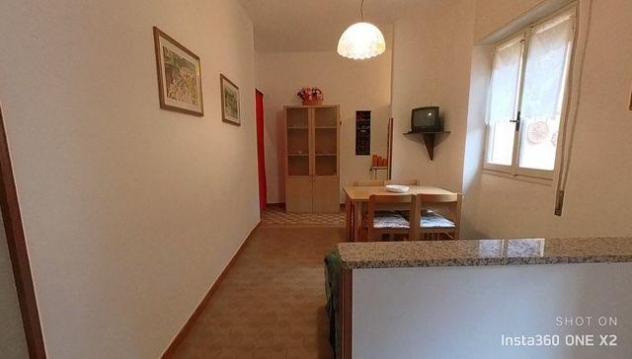 Bilocale con ingresso indipendente e corte di proprietà esclusiva - Foto 2