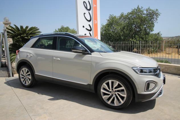 Volkswagen T-Roc 1.0 TSI Style 110cv | 2022 - Foto 6