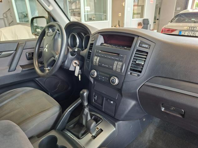 Mitsubishi Pajero 3.2 DI-D 16V 3p. Invite - Foto 9