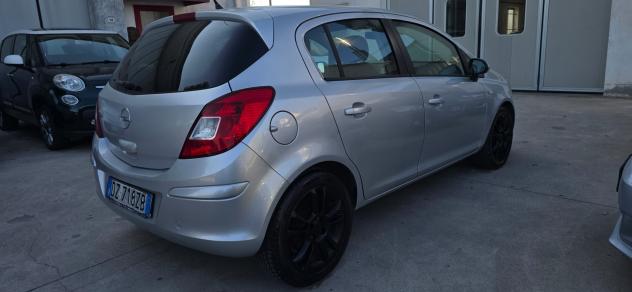 Opel Corsa 1.4 16V 5 porte Cosmo - Foto 5