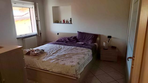 BILOCALE ARREDATO A CALOLZIO CON POSTO AUTO - Foto 13