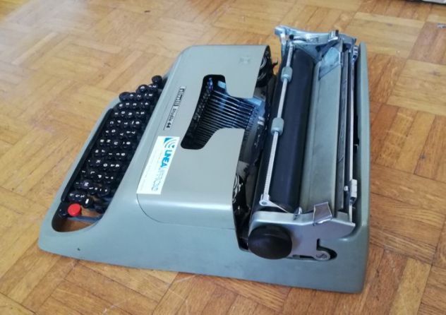 Macchina per scrivere meccanica Olivetti Studio 44 - Foto 4