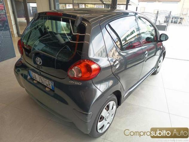 TOYOTA Aygo 1.0 12V VVT-i 5 porte rif. 24104476 - Foto 8