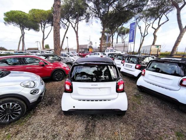 SMART ForTwo 1.0cc 61cv OK NEOPATENTATI BLUETOOTH CRUISECONTROL rif. 20264848 - Foto 3