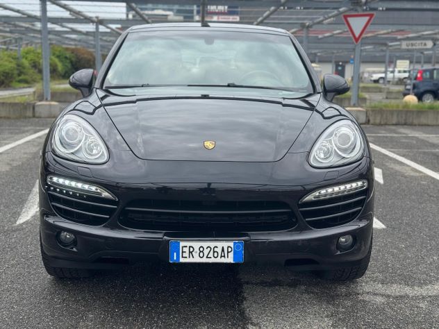 PORSCHE Cayenne 2as.'anno 2013 - Foto 3