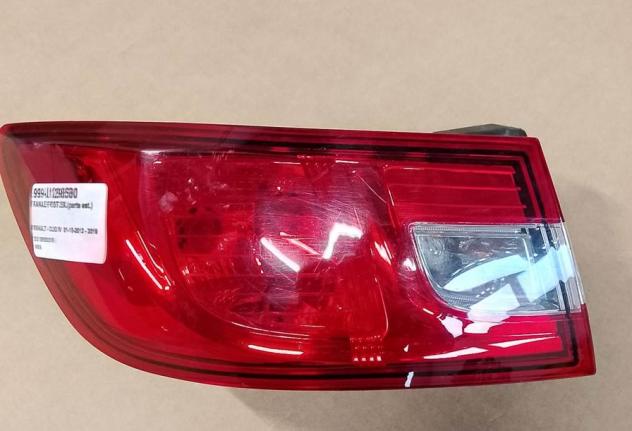 FANALE POST.SX.(parte est.) 999-U1298580 Parti elettriche Fanaleria Fanali Fanale post. sx. RENAULT - CLIO IV 01-10-2012 - 2019