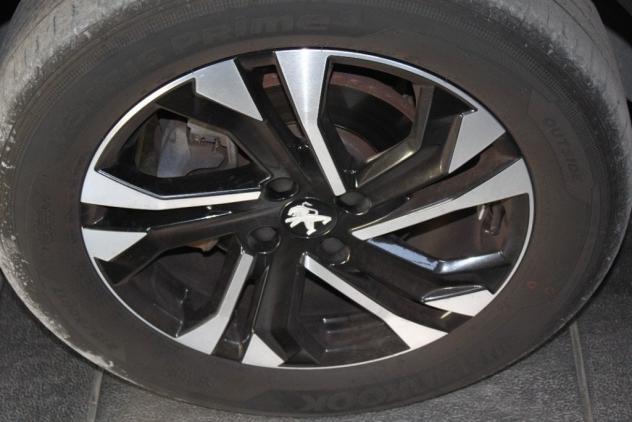 Peugeot 2008 PureTech 130 S&S EAT8 Allure - Foto 4